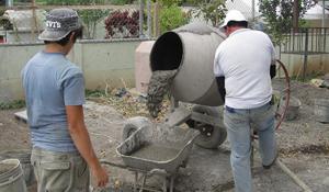 Изготовление бетона в бетономешалке